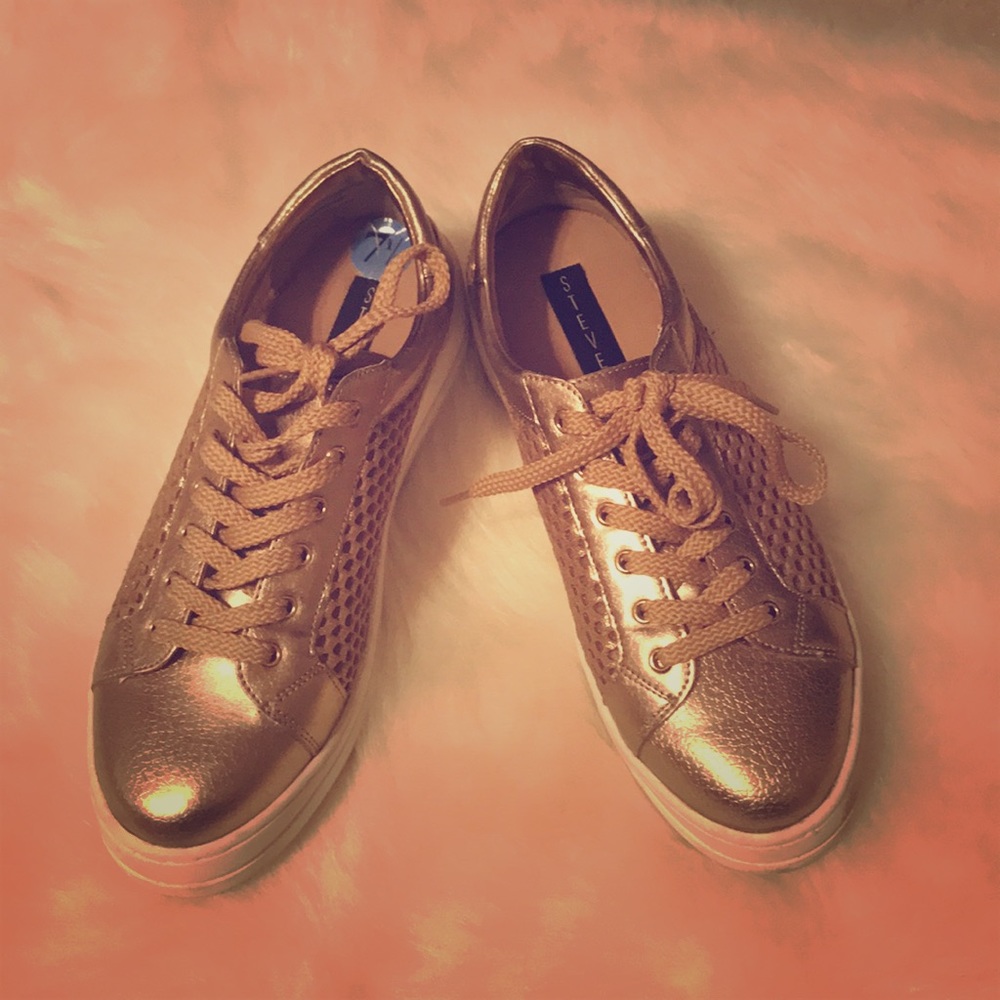 Steve Madden Sneakers